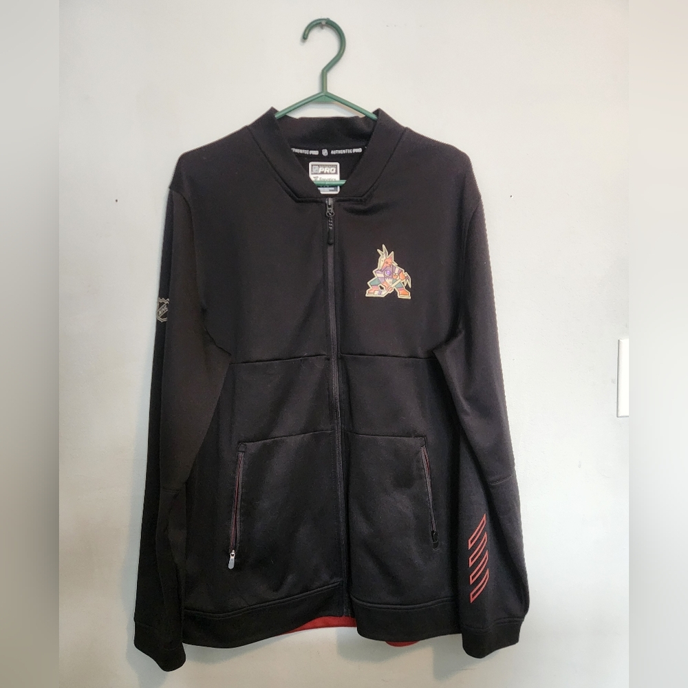 Fanatics Pheonix Coyotes Large Jacket